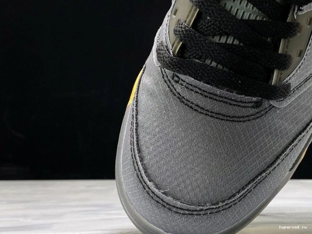5 Air Off-White CT8480-001 x Jordan Black 0702
